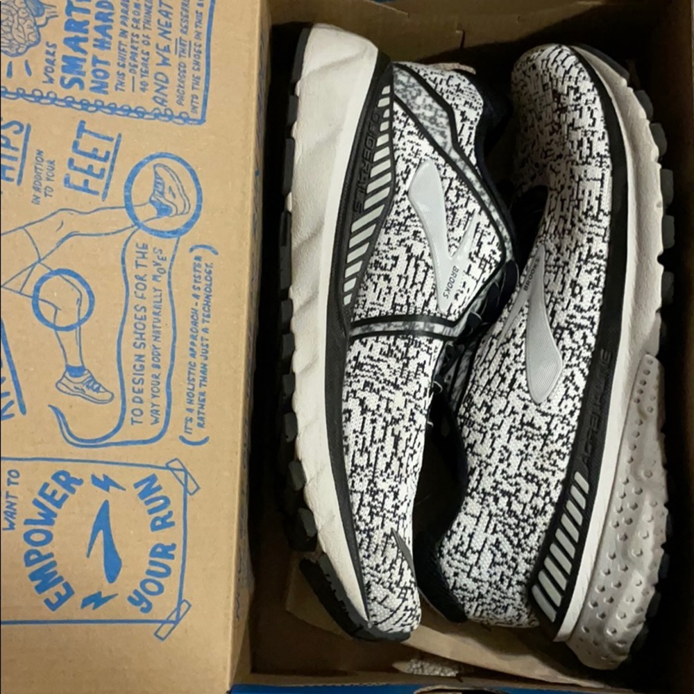 Brooks Adrenaline GTS 20